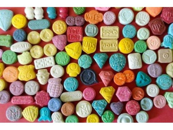 Kaufen Sie Ecstasy (MDMA PILL)